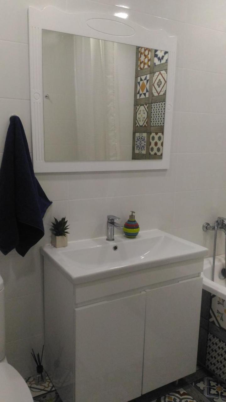 Apartament Lux Sect. Riscani Chisinau Ngoại thất bức ảnh